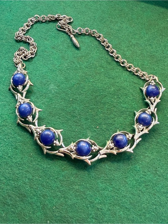 Coro Jewelry - Vintage Blue Cabochon Statement Necklace – Thistle / Botanical Silver Tone